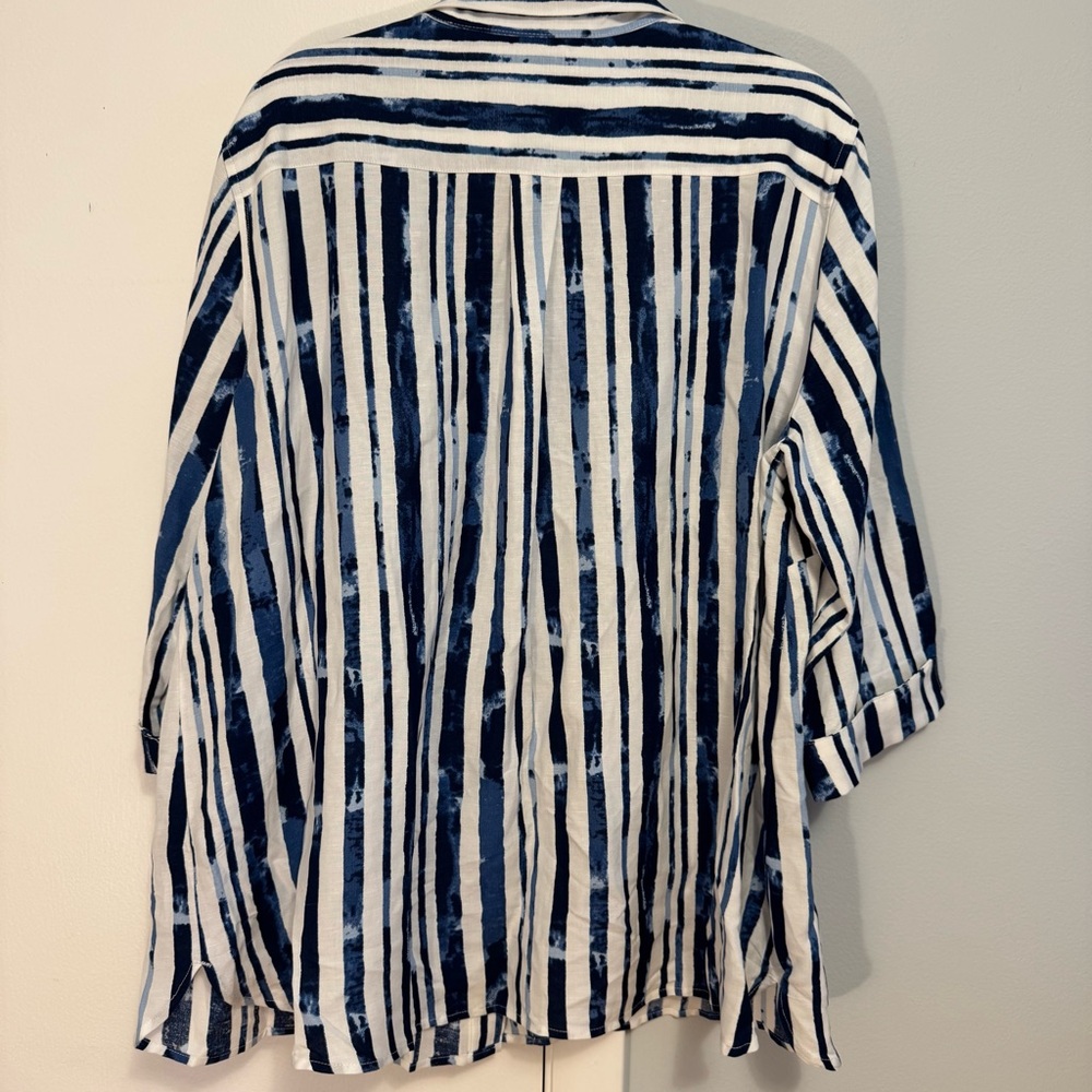 Ali Miles Navy and White Striped Casual Shirt - Picture 6 of 6